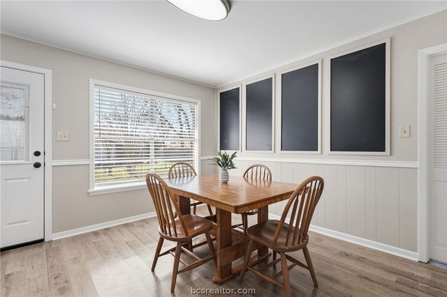 1402 Skrivanek, College Station, TX 77840