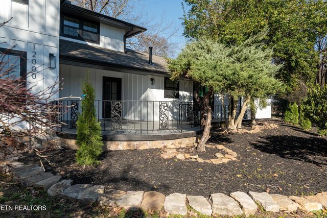 12000 S Fox Den Drive, Knoxville, TN 37934