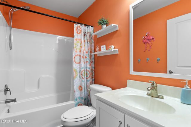 229 NE 75th Street, Oak Island, NC 28465