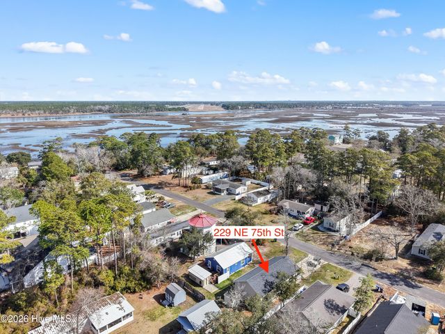 229 NE 75th Street, Oak Island, NC 28465