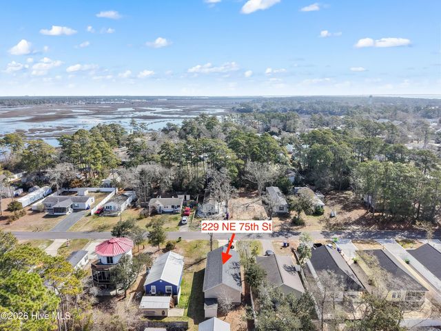 229 NE 75th Street, Oak Island, NC 28465