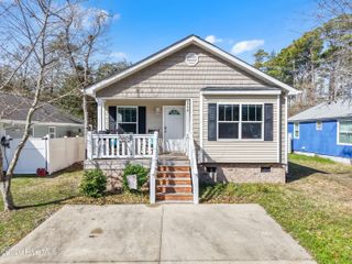 229 NE 75th Street, Oak Island, NC 28465