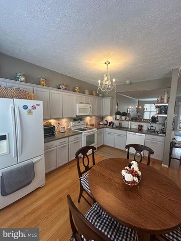 226 CAYMAN CT, Wilmington, DE 19808