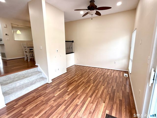 9 Watch Hill Circle 9, Cromwell, CT 06416