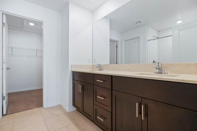 13755 BIG HAWK WAY, Lithia, FL 33547