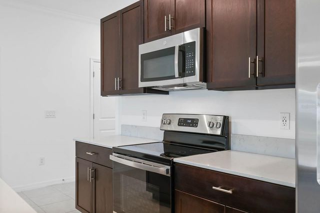 13755 BIG HAWK WAY, Lithia, FL 33547