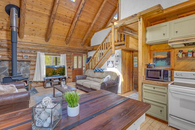 6905 Reeve Road, La Pine, OR 97739