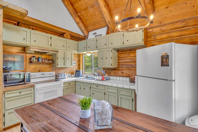6905 Reeve Road, La Pine, OR 97739