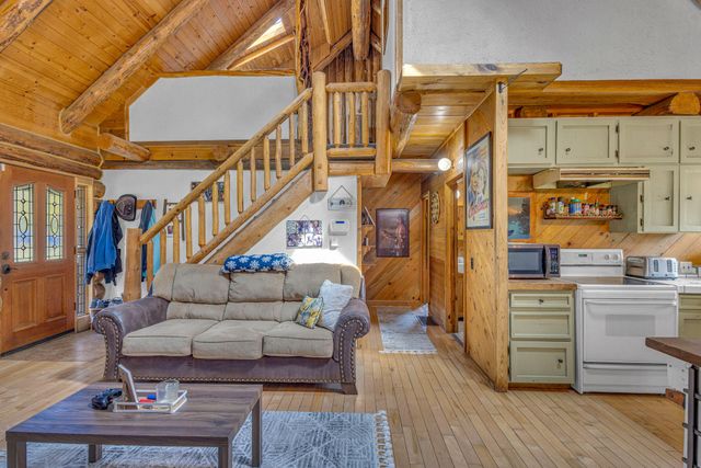 6905 Reeve Road, La Pine, OR 97739