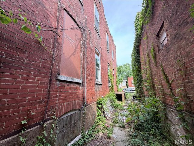 4031 California Avenue, St Louis, MO 63118