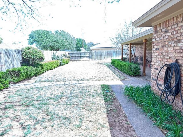 3004 80th Street, Lubbock, TX 79423