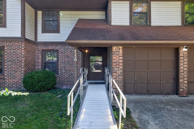 4220 Eagle Bay Circle, Indianapolis, IN 46254