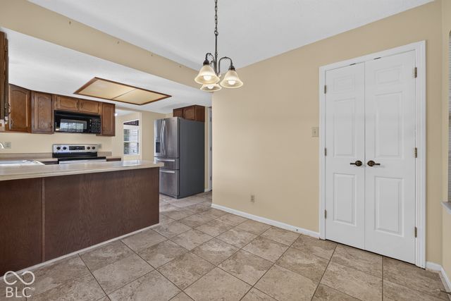 4220 Eagle Bay Circle, Indianapolis, IN 46254