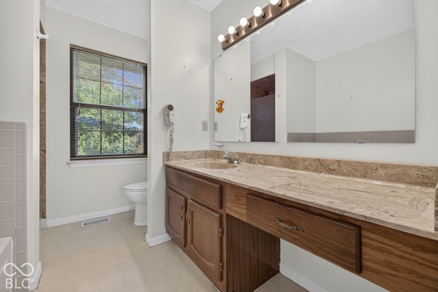 4220 Eagle Bay Circle, Indianapolis, IN 46254