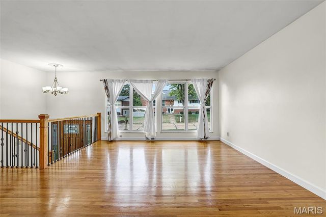11102 Wedgestone Court, St Louis, MO 63126