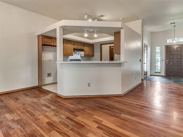 1713 Yosemite Place, Edmond, OK 73003