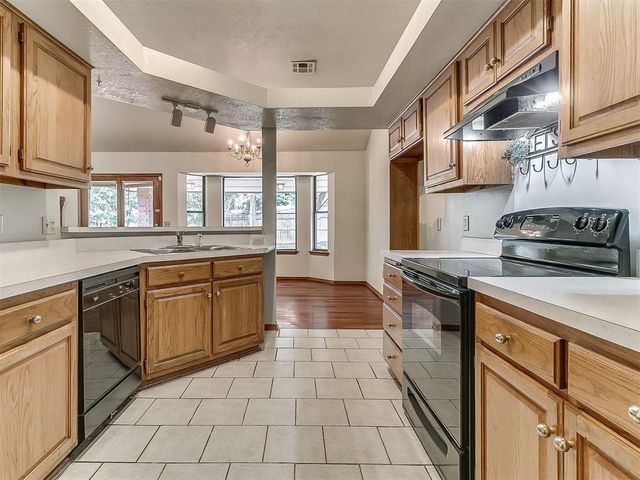 1713 Yosemite Place, Edmond, OK 73003
