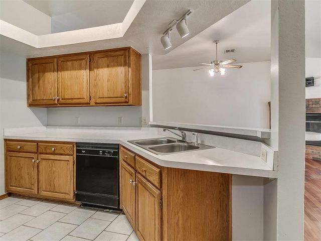 1713 Yosemite Place, Edmond, OK 73003