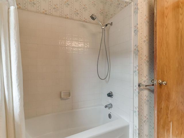 1713 Yosemite Place, Edmond, OK 73003