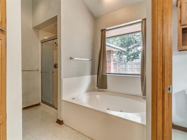 1713 Yosemite Place, Edmond, OK 73003