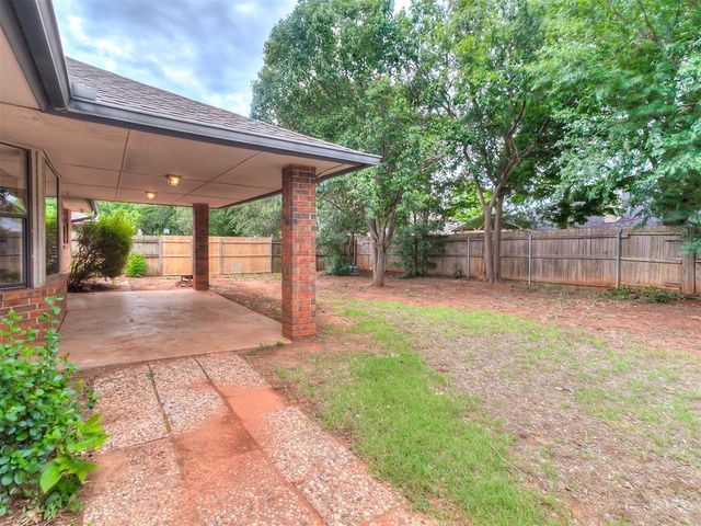 1713 Yosemite Place, Edmond, OK 73003