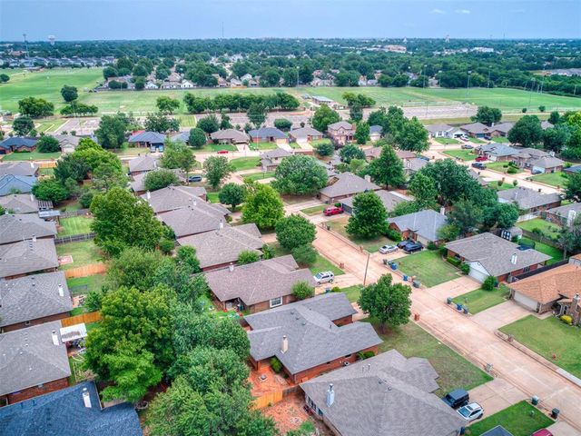 1713 Yosemite Place, Edmond, OK 73003