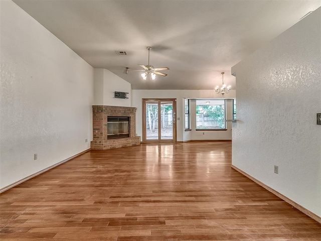 1713 Yosemite Place, Edmond, OK 73003