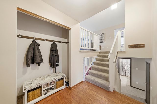 811 Everett Drive, Stillwater, MN 55082