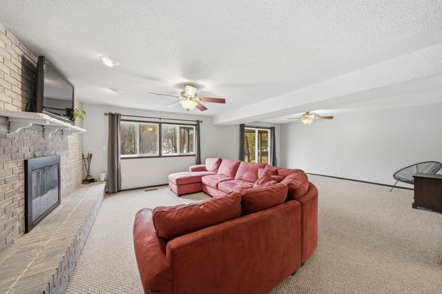 811 Everett Drive, Stillwater, MN 55082