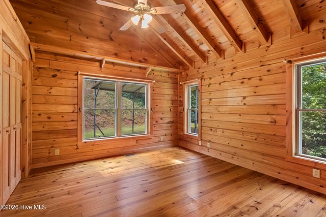 960 Ogreeta Road, Murphy, NC 28906