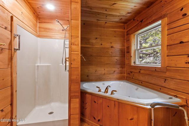 960 Ogreeta Road, Murphy, NC 28906