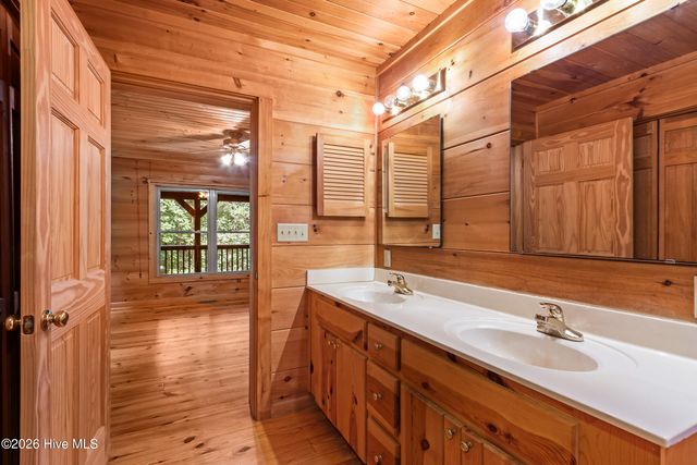 960 Ogreeta Road, Murphy, NC 28906