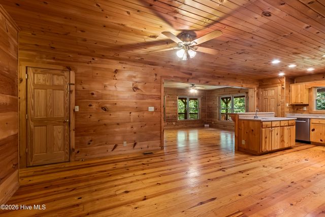 960 Ogreeta Road, Murphy, NC 28906