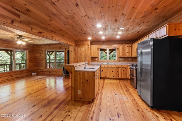 960 Ogreeta Road, Murphy, NC 28906