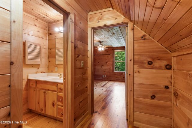 960 Ogreeta Road, Murphy, NC 28906