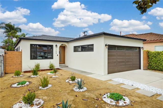 1744 S Genesee, Los Angeles, CA 90019