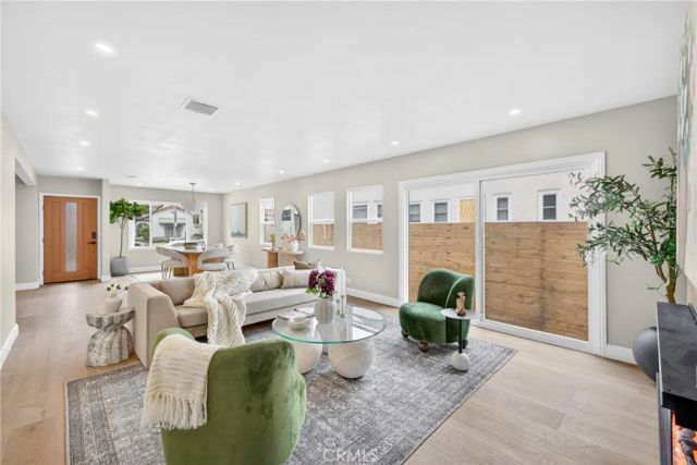 1744 S Genesee, Los Angeles, CA 90019