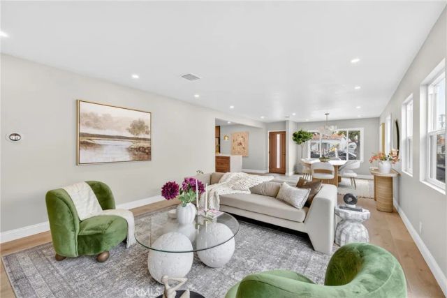 1744 S Genesee, Los Angeles, CA 90019