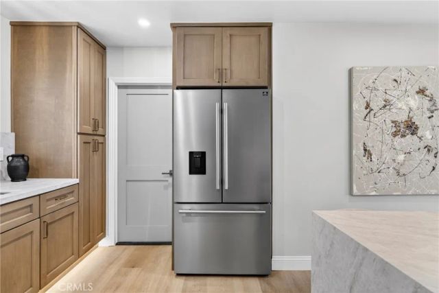 1744 S Genesee, Los Angeles, CA 90019
