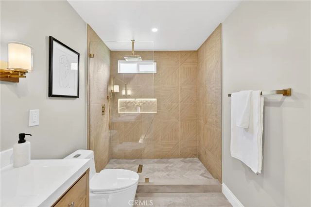 1744 S Genesee, Los Angeles, CA 90019