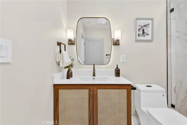 1744 S Genesee, Los Angeles, CA 90019