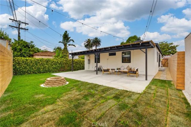 1744 S Genesee, Los Angeles, CA 90019