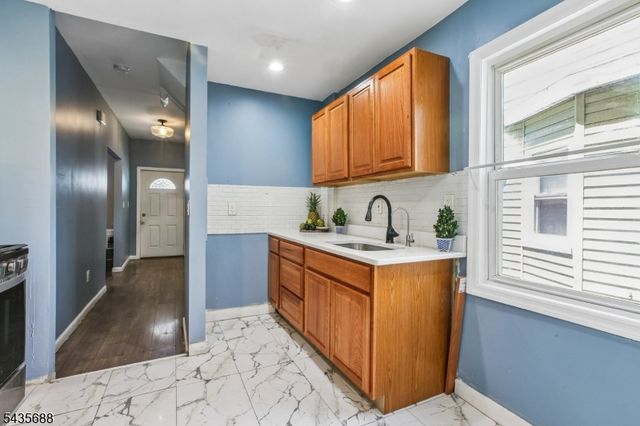268 Halsted St, East Orange City, NJ 07018