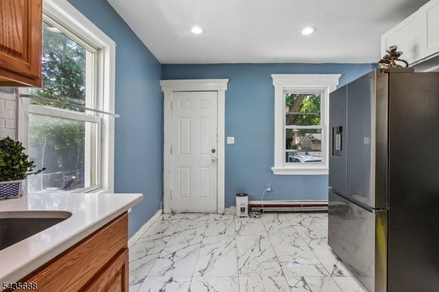 268 Halsted St, East Orange City, NJ 07018