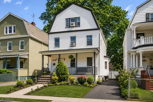 268 Halsted St, East Orange City, NJ 07018