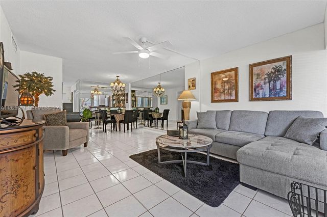 1169 Hillsboro Mile 111 111, Hillsboro Beach, FL 33062