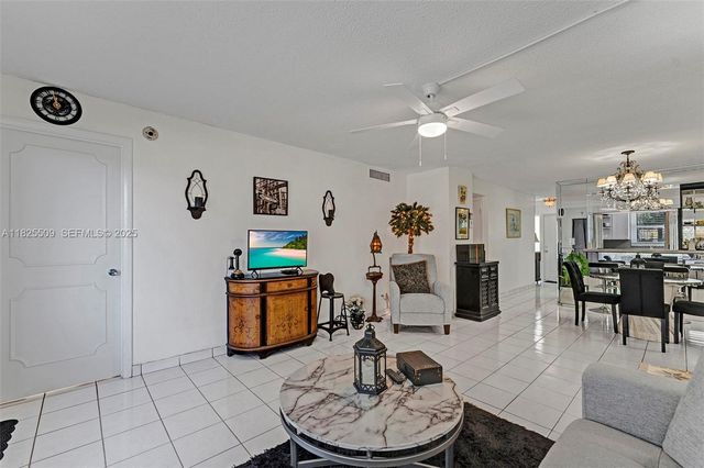 1169 Hillsboro Mile 111 111, Hillsboro Beach, FL 33062