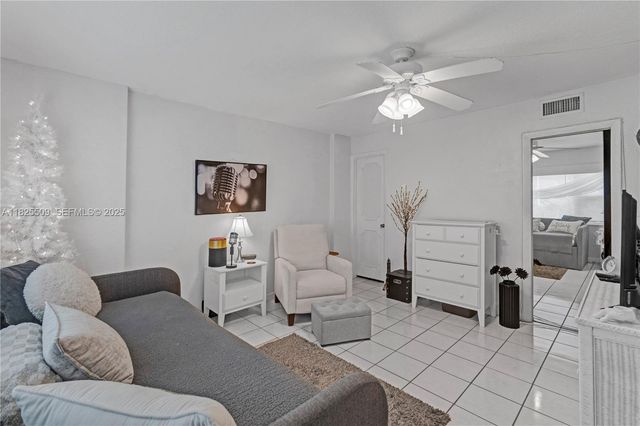 1169 Hillsboro Mile 111 111, Hillsboro Beach, FL 33062