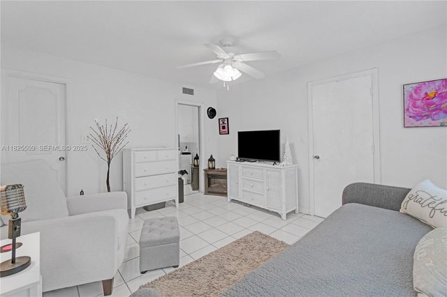 1169 Hillsboro Mile 111 111, Hillsboro Beach, FL 33062