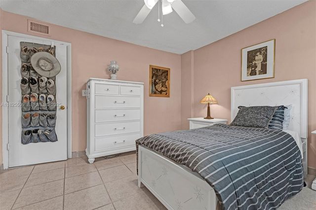 1169 Hillsboro Mile 111 111, Hillsboro Beach, FL 33062